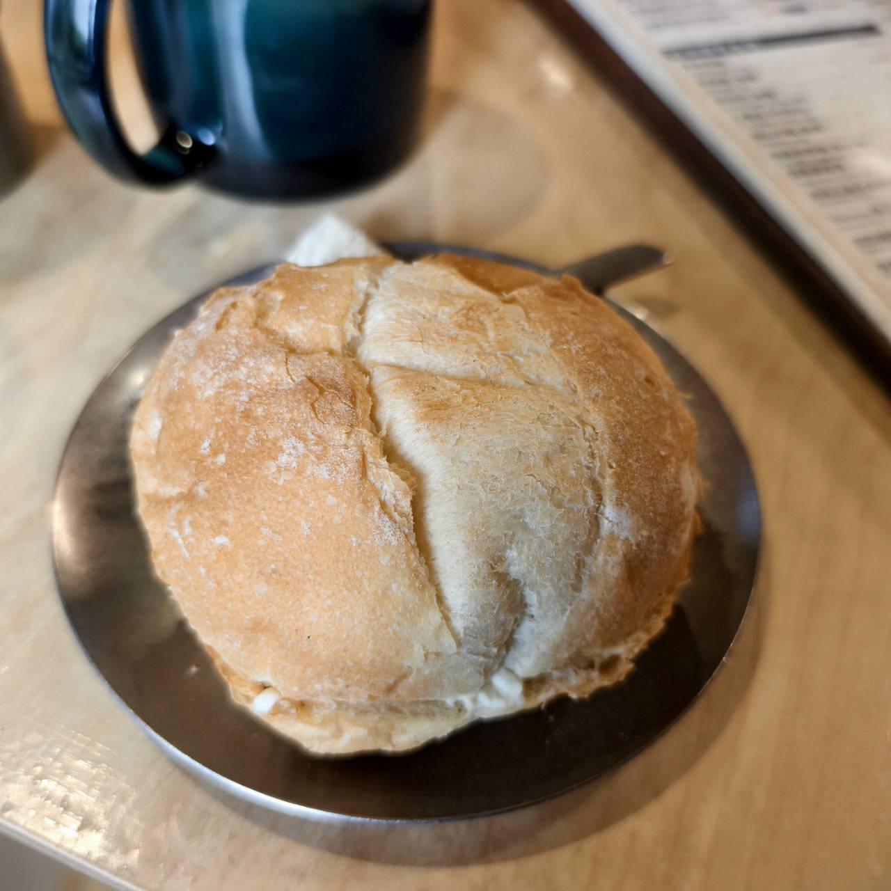 橘線捷運寵物友善獺咖啡,是在五塊厝站附近,有店貓相伴 - 第53張圖