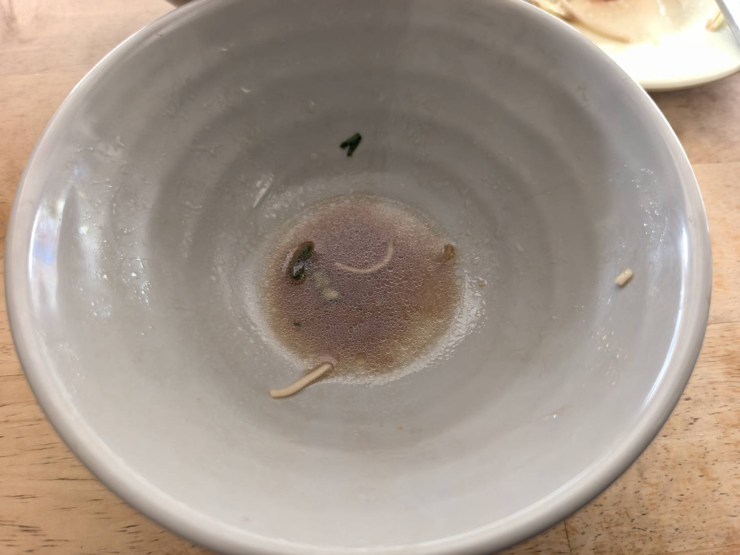 大義街無名麵店,沒有空班、附清湯,是鹽埕區隱藏版麵店 - 第26張圖