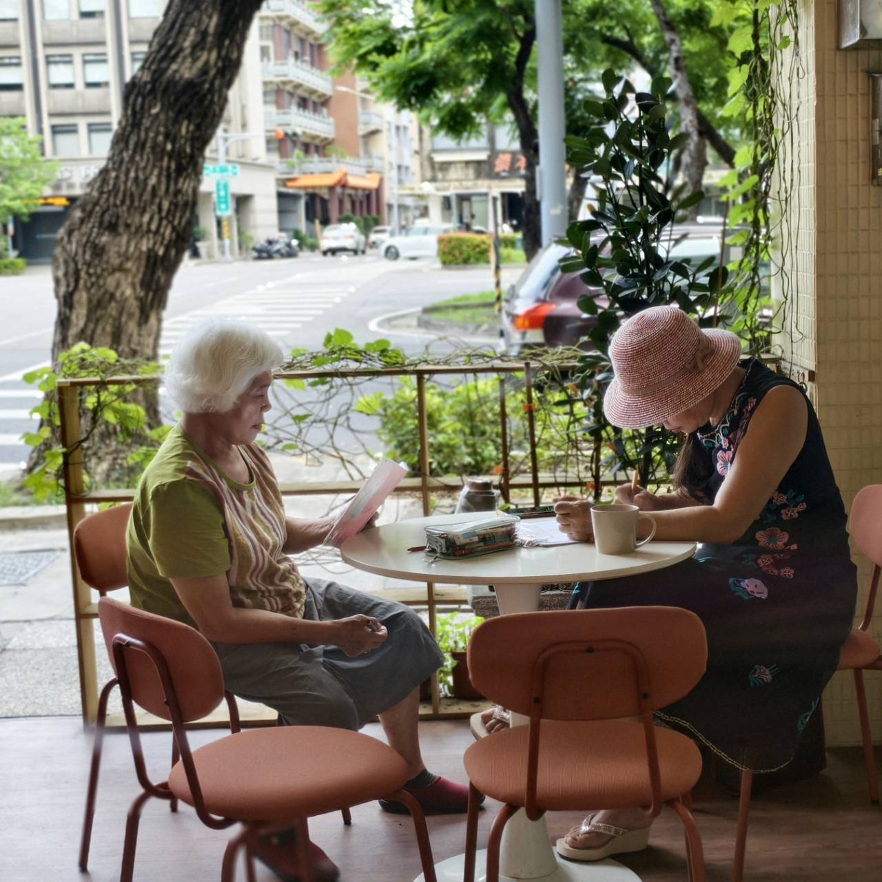 二日良咖啡,新興區寵物友善,推薦輕食與沙拉,聊天放空都適合,高雄美食 - 第25張圖