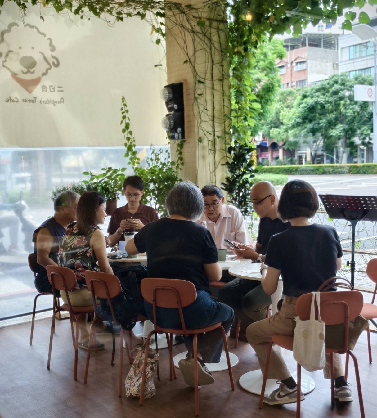 二日良咖啡,新興區寵物友善,推薦輕食與沙拉,聊天放空都適合,高雄美食 - 第26張圖