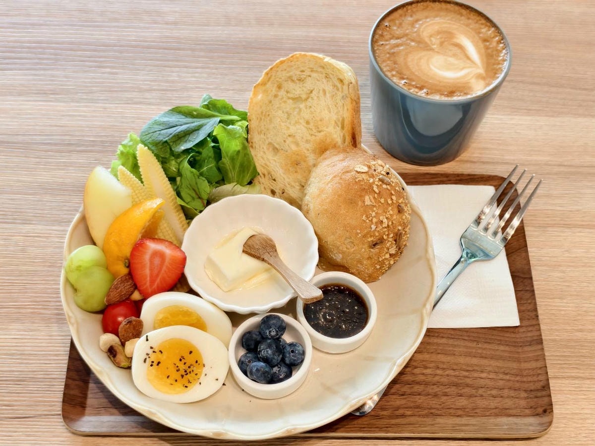 二日良咖啡,新興區寵物友善,推薦輕食與沙拉,聊天放空都適合,高雄美食 - 第27張圖