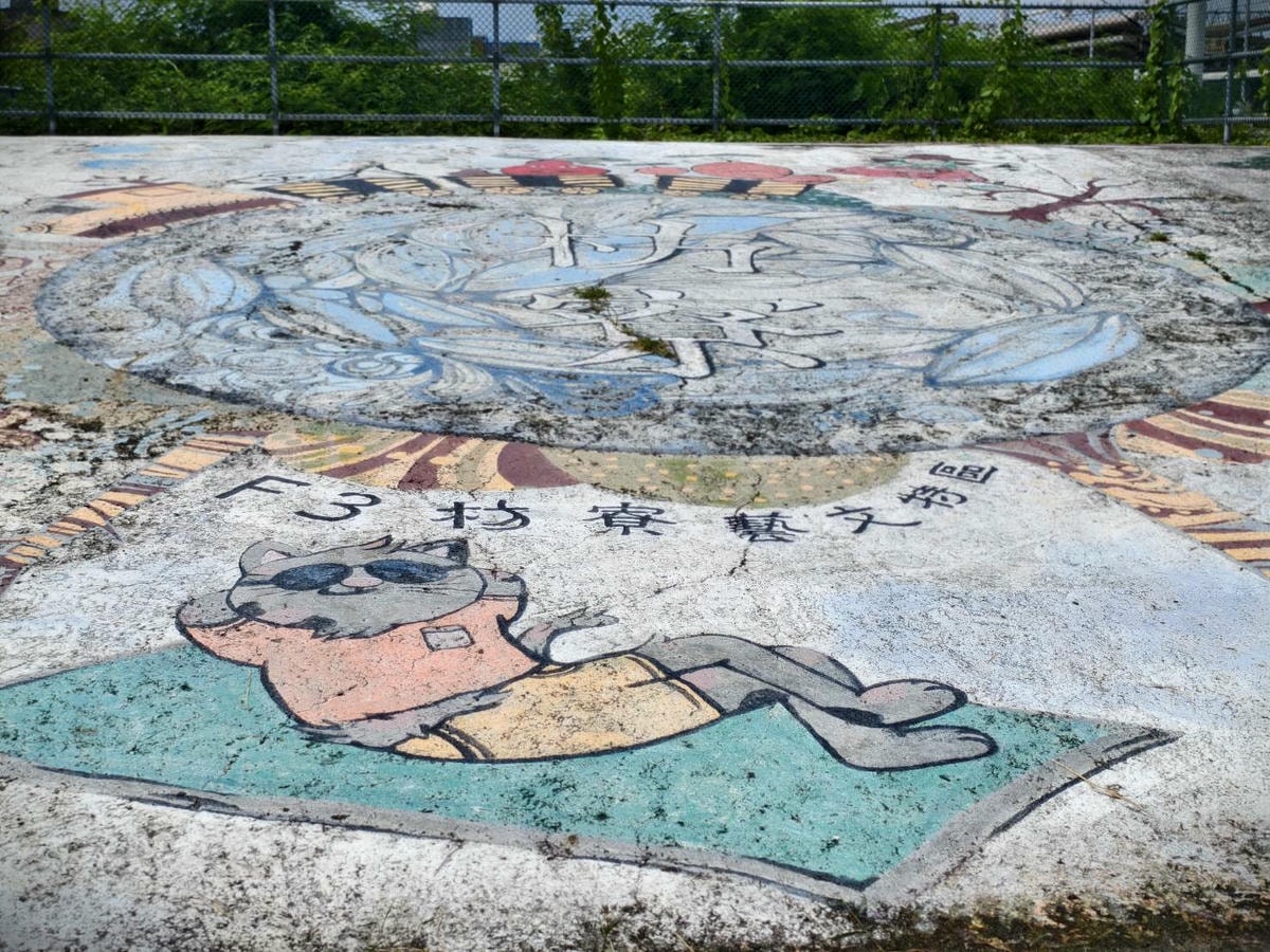 藍皮意象館與枋寮彩虹藝鐵園區,是屏東枋寮推薦的隱藏版景點,悠閒旅遊路線 - 第85張圖