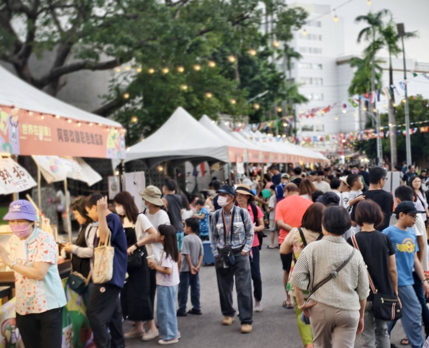 2025世界在屏東,10/10~10/12在屏東公園盛大舉辦,吃喝玩樂通通有,集點兌換屏東限定魔術方塊 - 第57張圖