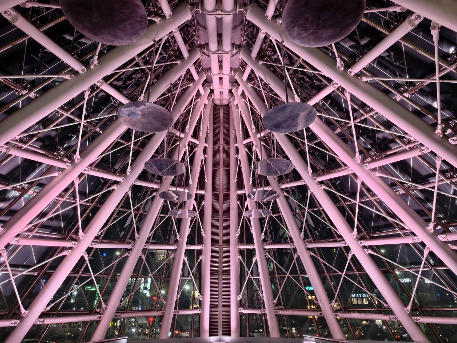 LIGHT UP 高雄 IN PINK,高雄6大地標,變成粉紅色系,高雄景點 - 第9張圖 LIGHT UP 高雄 IN PINK,高雄6大地標,變成粉紅色系,高雄景點