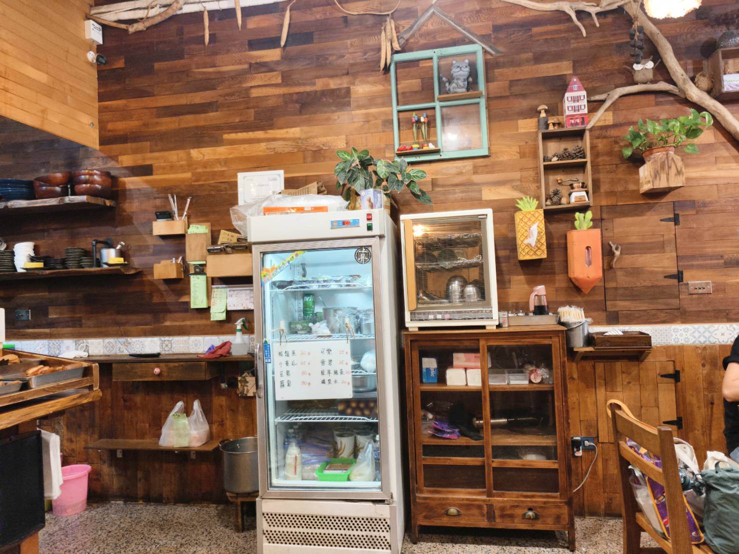 碗李麵,屏東特色麵店,台南意麵拌上豬油,再點滷味燙青菜,屏東美食推薦 - 第14張圖