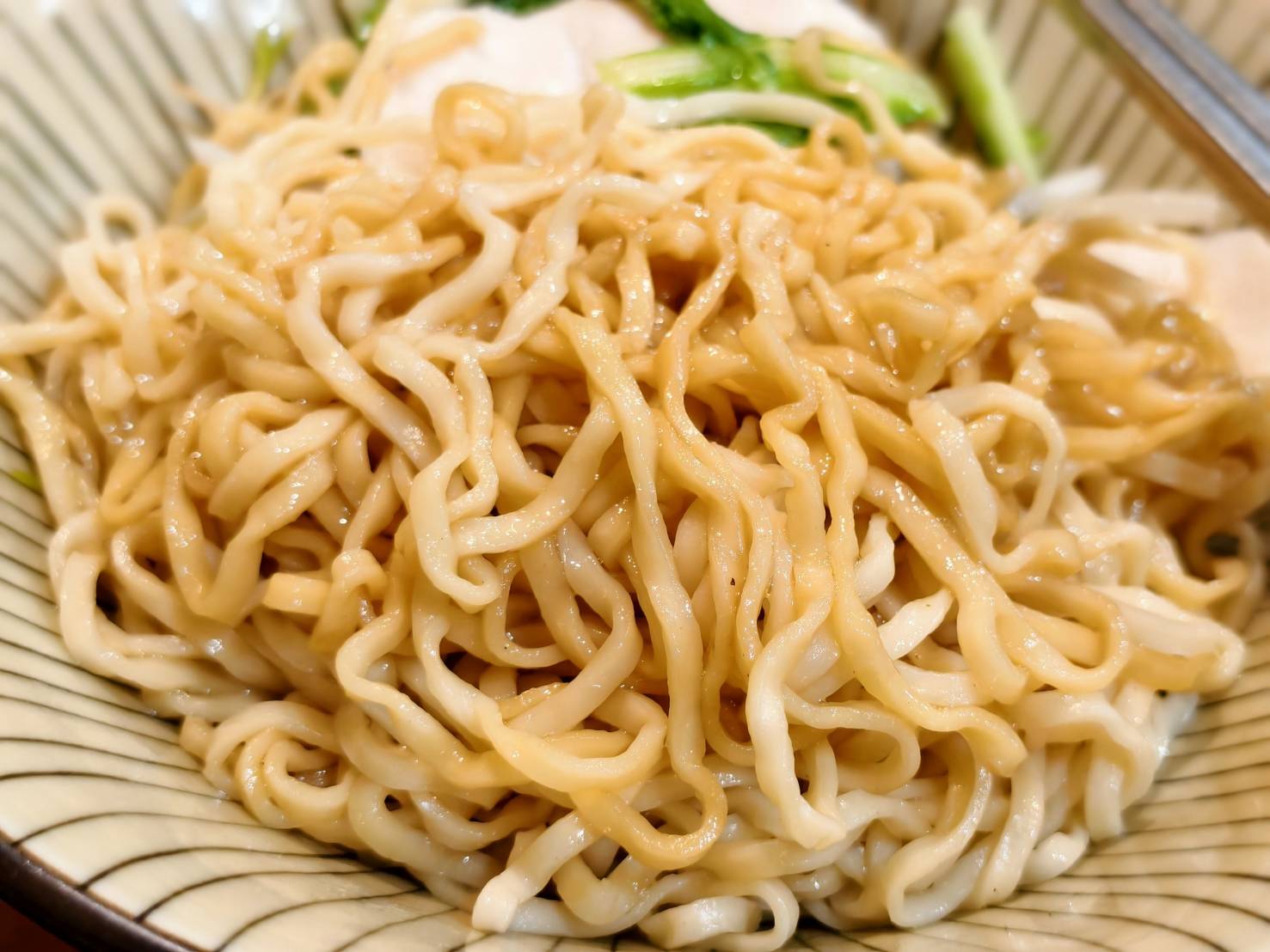 碗李麵,屏東特色麵店,台南意麵拌上豬油,再點滷味燙青菜,屏東美食推薦 - 第26張圖