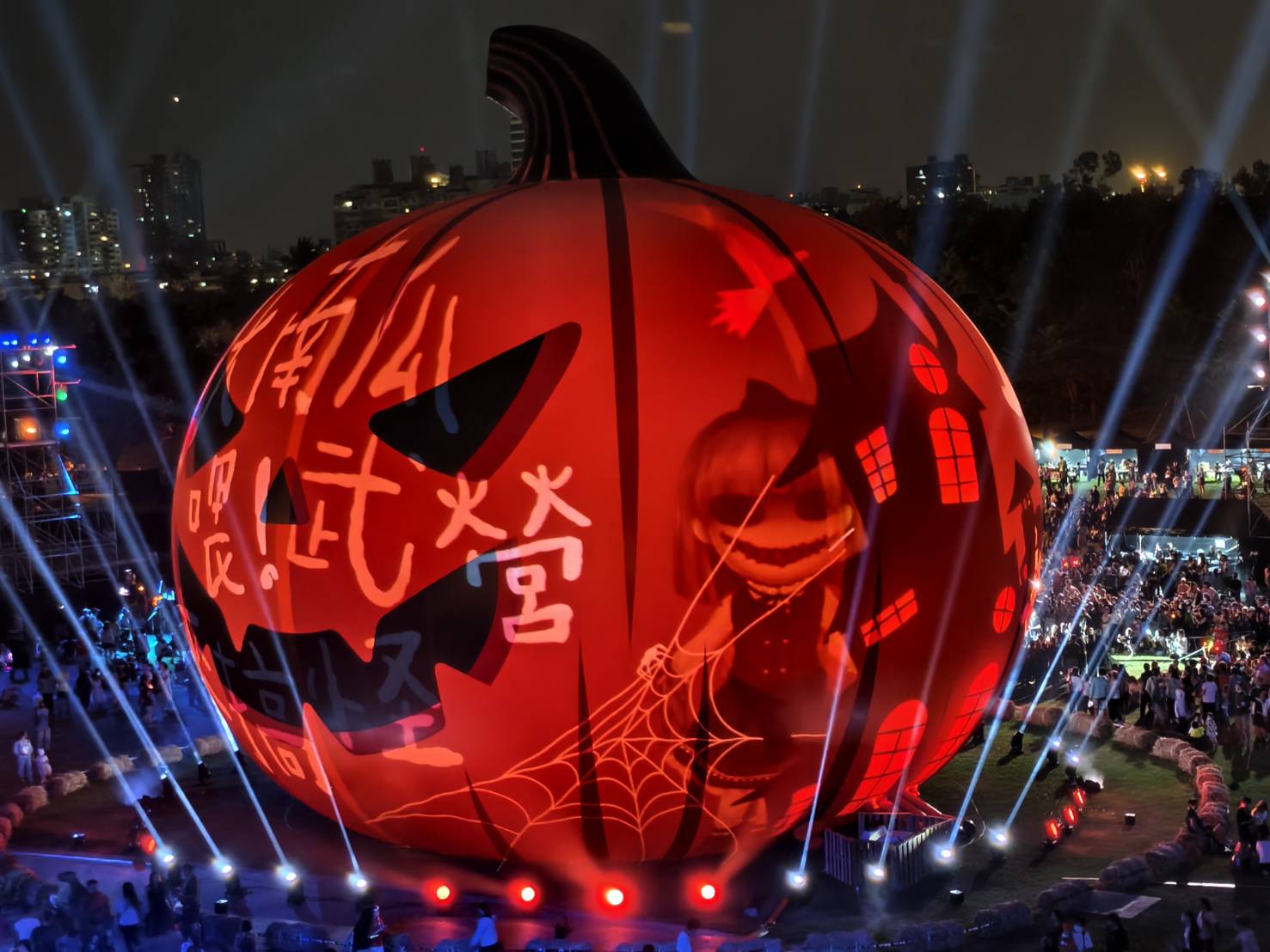2025高雄萬聖節,大南瓜喂!武營來搞怪,10/31~11/2就在衛武營 - 第156張圖 2025高雄萬聖節,大南瓜喂!武營來搞怪,10/31~11/2就在衛武營