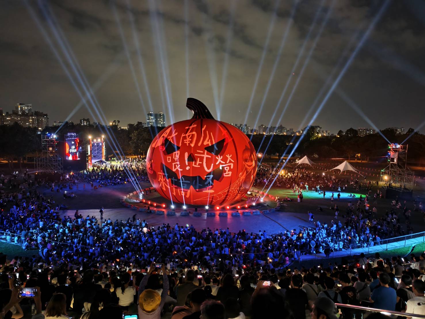 2025高雄萬聖節,大南瓜喂!武營來搞怪,10/31~11/2就在衛武營 - 第158張圖 2025高雄萬聖節,大南瓜喂!武營來搞怪,10/31~11/2就在衛武營