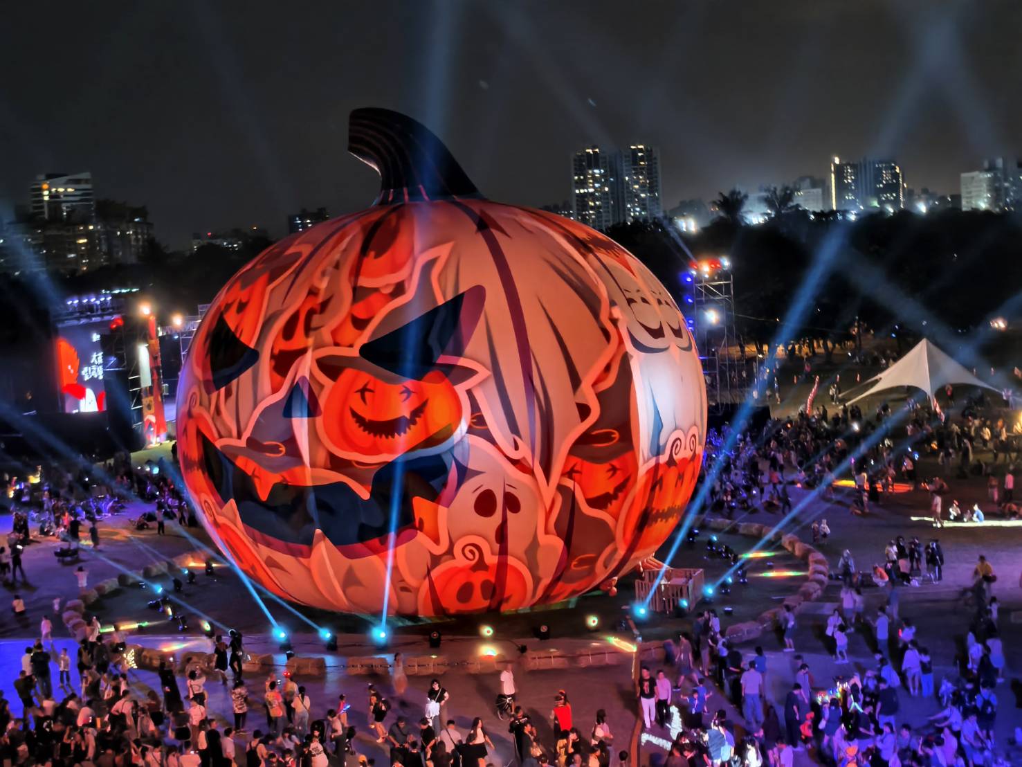 2025高雄萬聖節,大南瓜喂!武營來搞怪,10/31~11/2就在衛武營 - 第160張圖 2025高雄萬聖節,大南瓜喂!武營來搞怪,10/31~11/2就在衛武營
