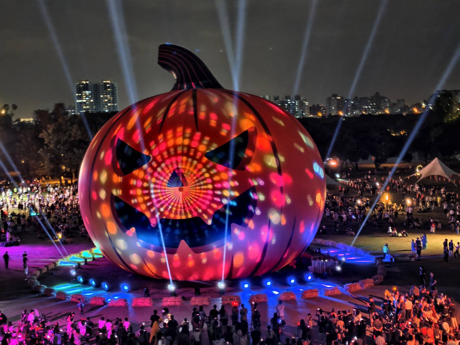 2025高雄萬聖節,大南瓜喂!武營來搞怪,10/31~11/2就在衛武營 - 第161張圖 2025高雄萬聖節,大南瓜喂!武營來搞怪,10/31~11/2就在衛武營