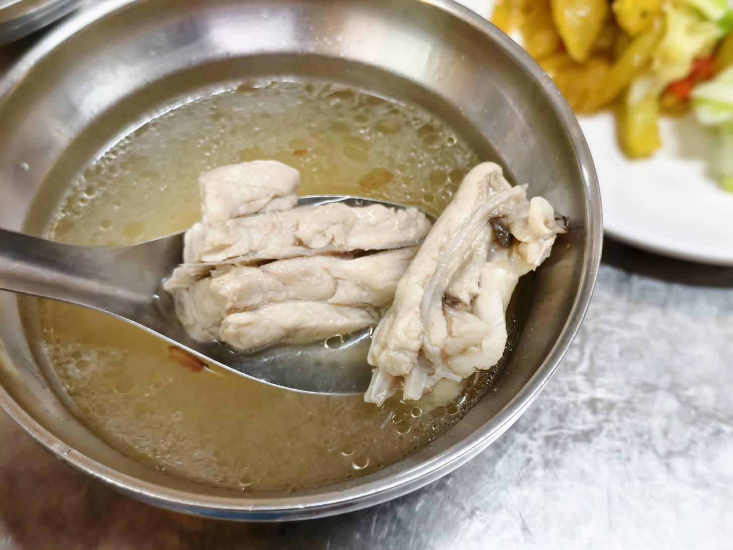 台南半日遊,基明飯桌仔與杏源珈琲,悠閒旅遊好選擇,台南中西區美食 - 第26張圖