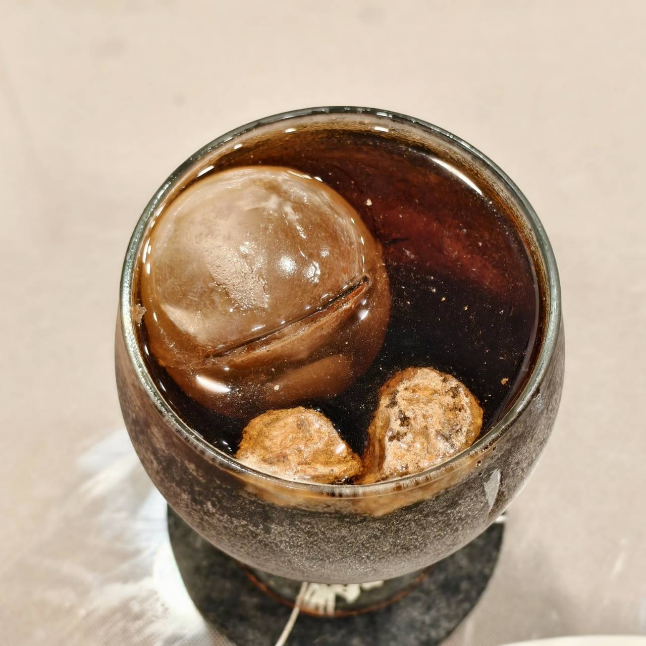 隱藏在南華商圈的老饕咖啡,主打手沖精品豆、飲品、手作甜點、義大利麵,捷運美食