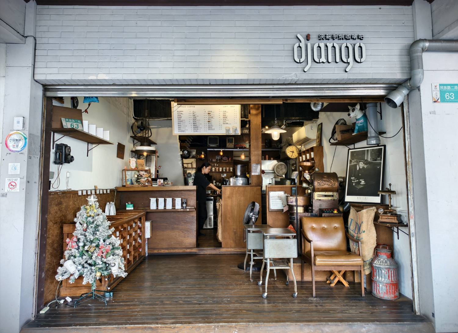台南半日遊,決哥手烘咖啡吧,飯賣人口,木匠手烘咖啡,隨興旅遊