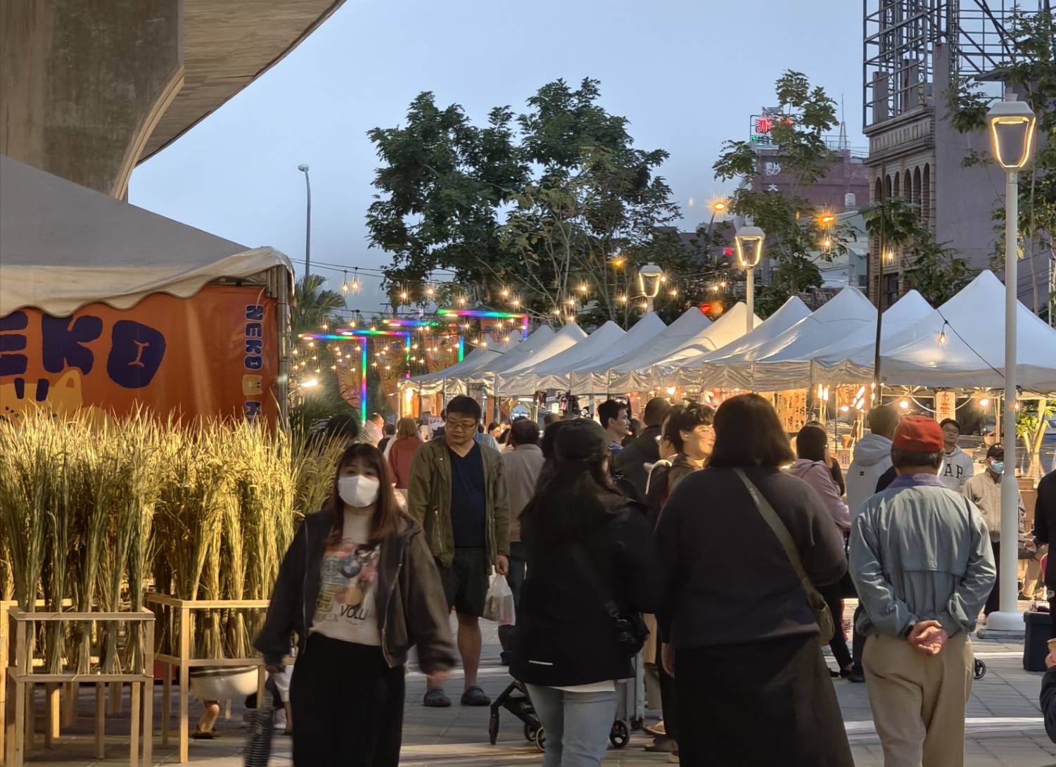 NEKO MARKET,第一場12月26日到12月28日在屏東市萬倉街鐵道廊道,為期三個月共三場