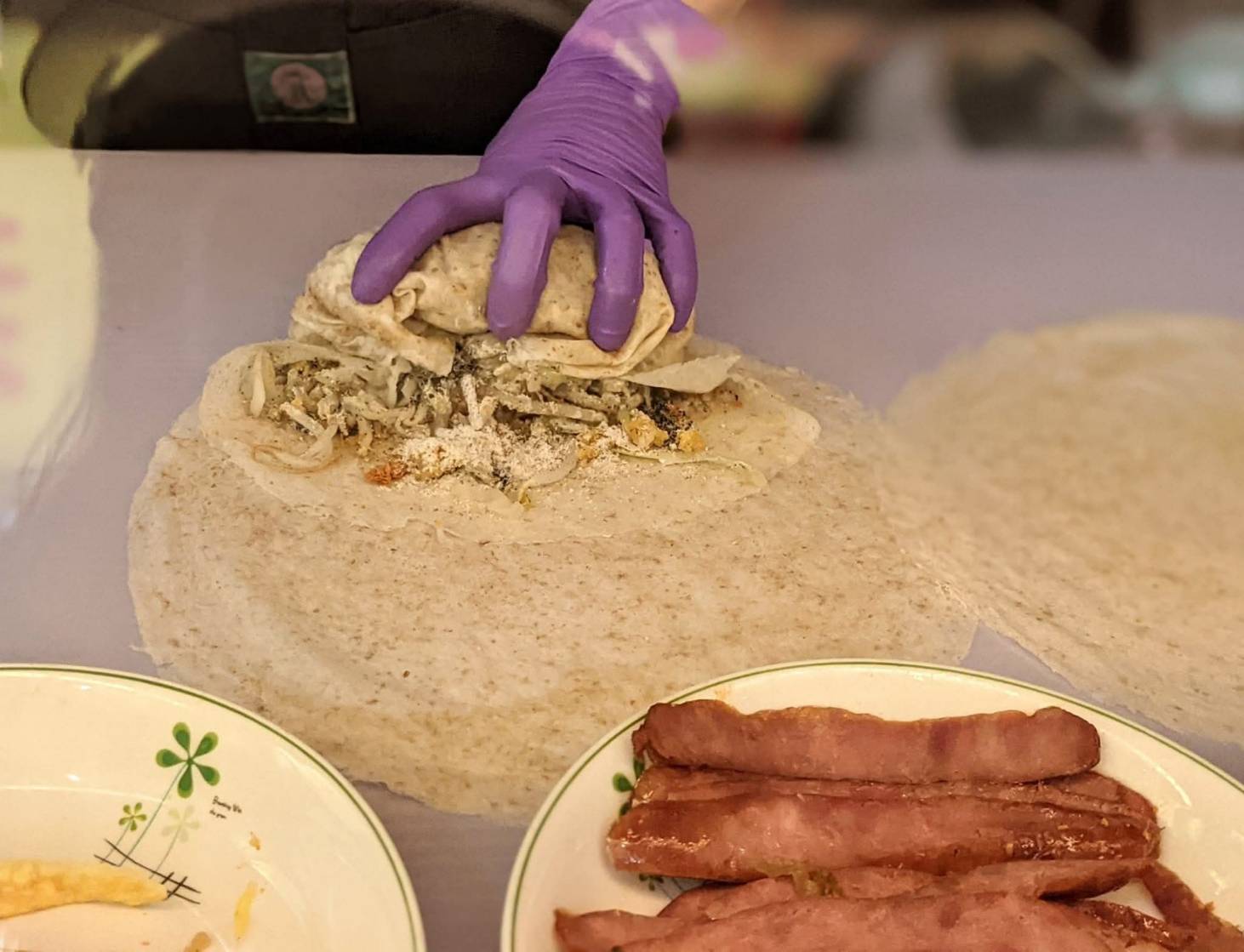 高雄中都美食,吳記廣式燒臘,中都炒米粉麵,好味全麥春捲,在地小吃