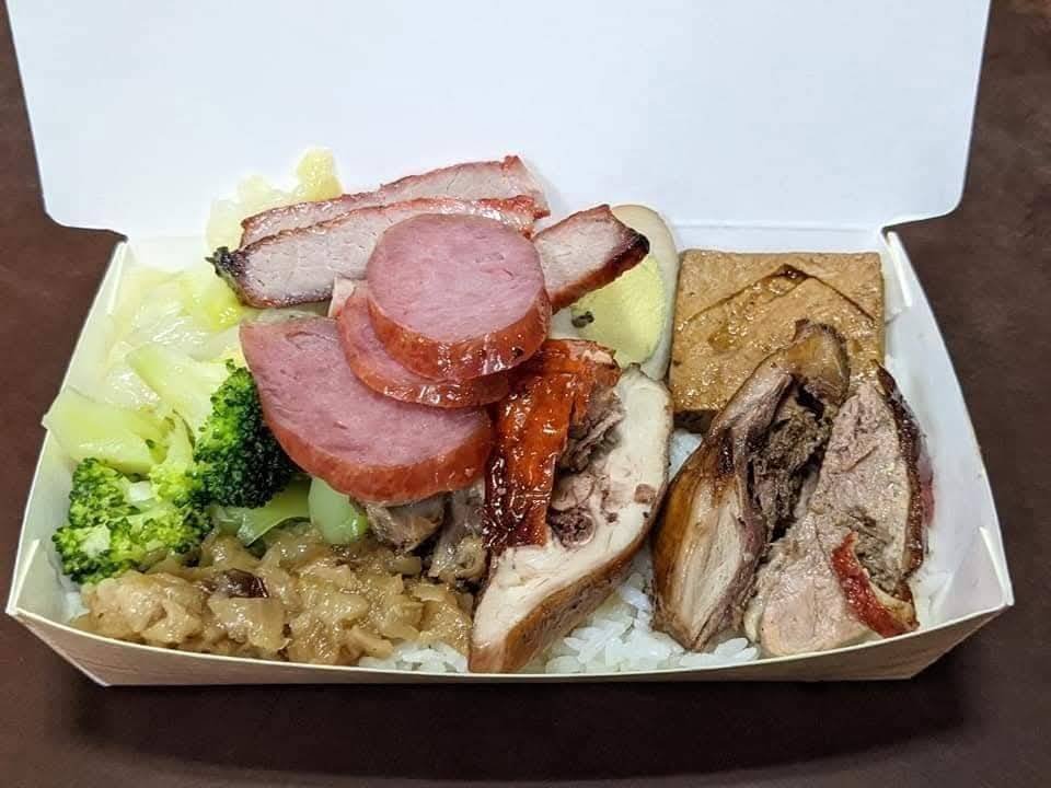 高雄中都美食,吳記廣式燒臘,中都炒米粉麵,好味全麥春捲,在地小吃