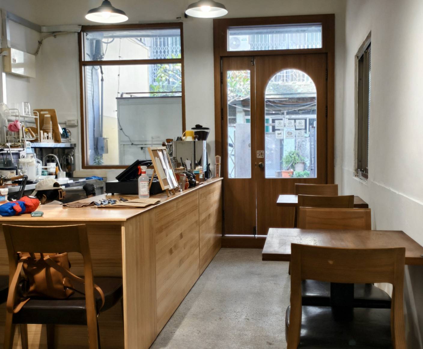 文橫二路Rickky與民有街結咖啡,高雄新興區寵物友善咖啡店