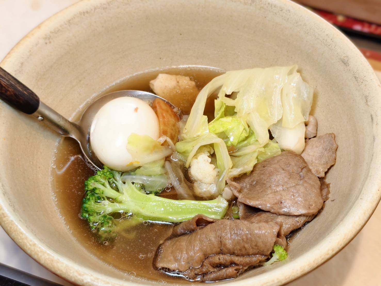 繫前緣,推薦菱角火鍋,是蓮池潭附近的聚餐聊天的好選擇,左營美食