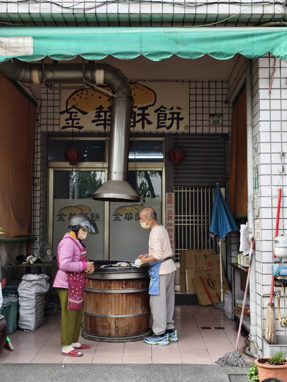 繫前緣,推薦菱角火鍋,是蓮池潭附近的聚餐聊天的好選擇,左營美食