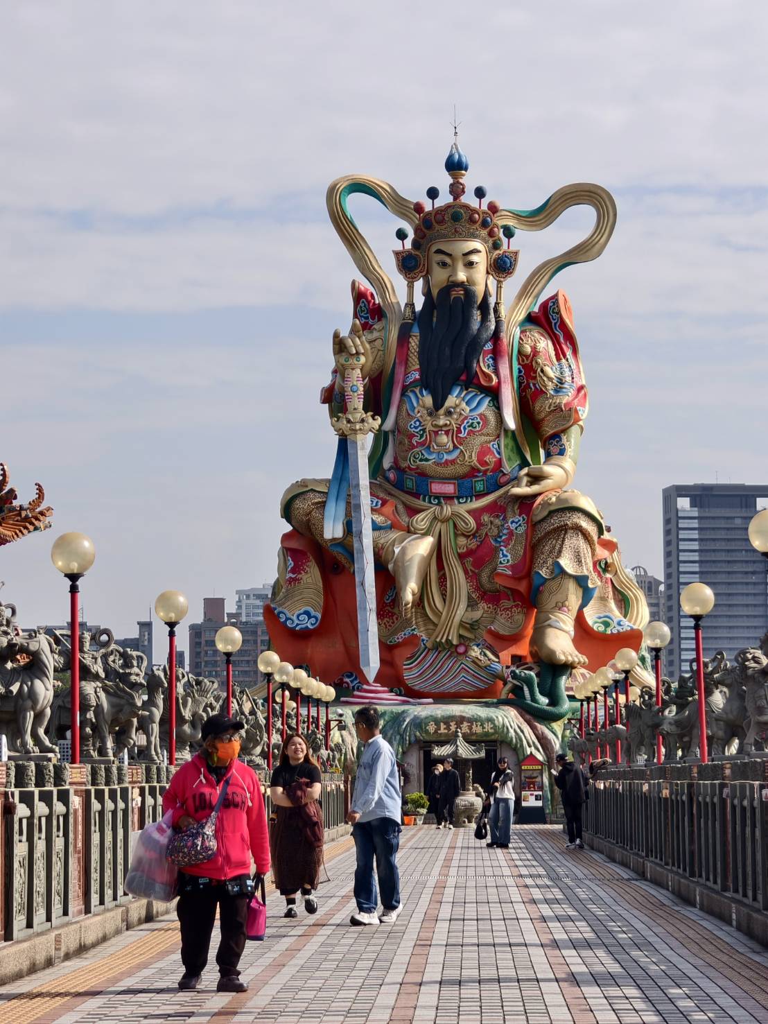 繫前緣,推薦菱角火鍋,是蓮池潭附近的聚餐聊天的好選擇,左營美食