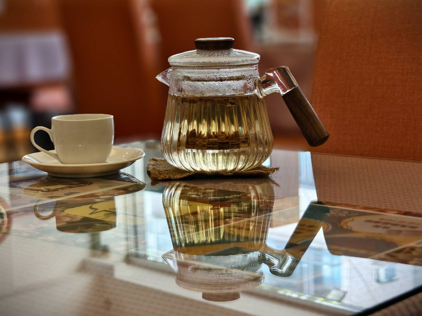 繫前緣,推薦菱角火鍋,是蓮池潭附近的聚餐聊天的好選擇,左營美食