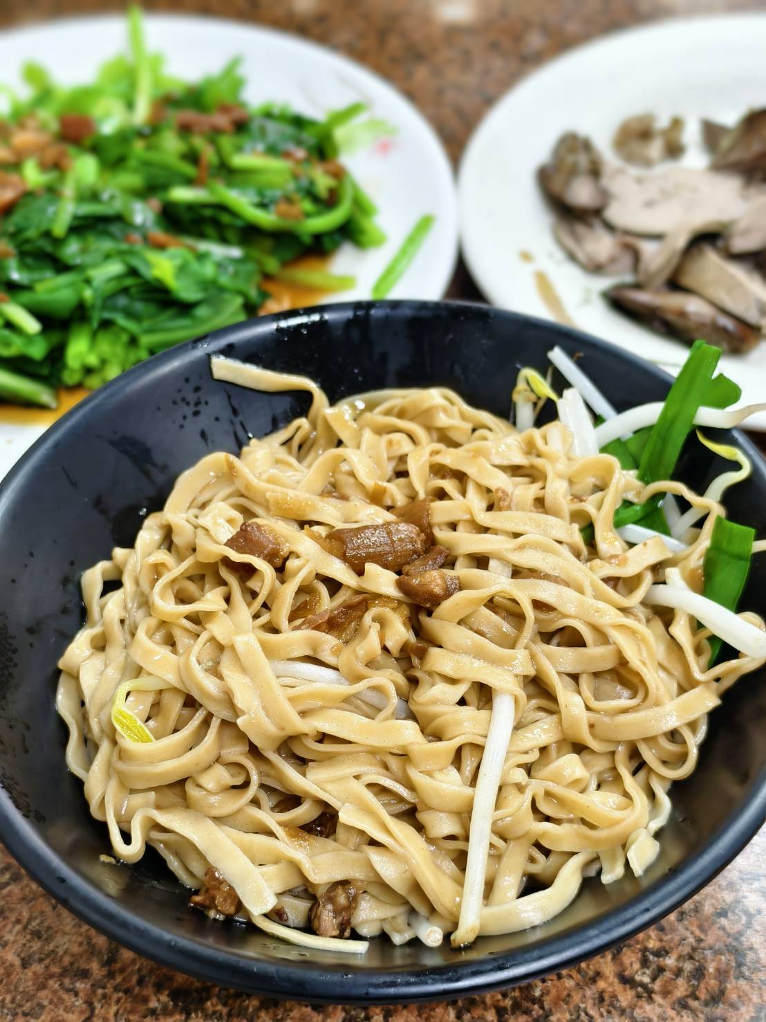 推薦高雄國民市場旁的忠孝陽春麵與福海咖啡,飯後喝咖啡好選擇 - 第5張圖 推薦高雄國民市場旁的忠孝陽春麵與福海咖啡,飯後喝咖啡好選擇