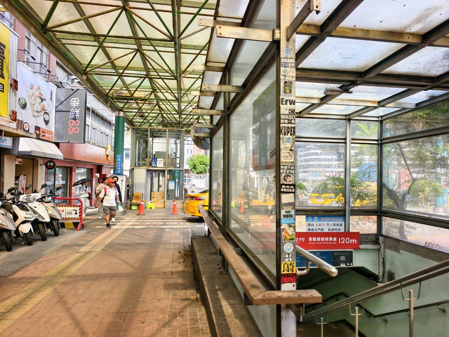 小巷裡的拾壹號-自家烘焙咖啡店,台南中西區寵物友善咖啡店 - 第1張圖 小巷裡的拾壹號-自家烘焙咖啡店,台南中西區寵物友善咖啡店